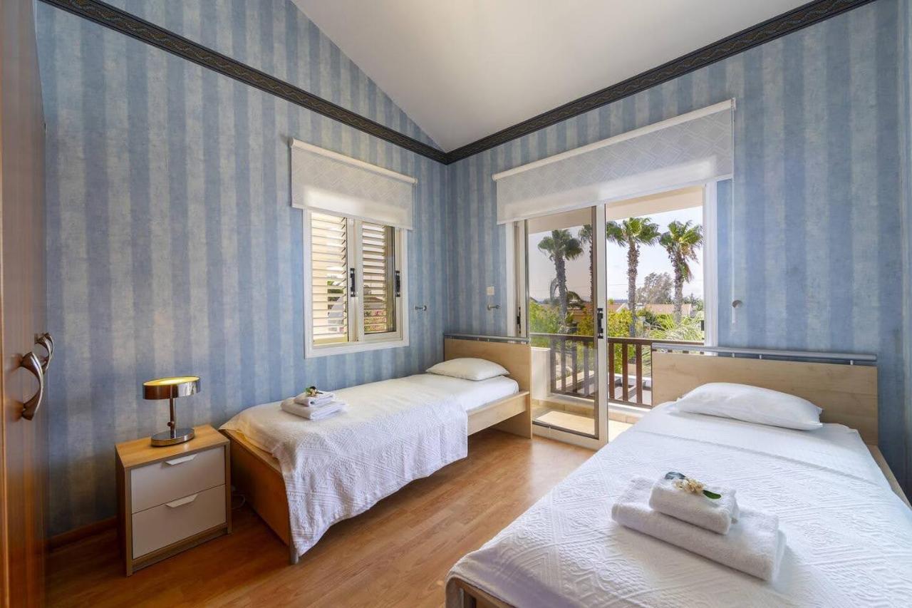 Beachfront Villa Carpe Diem Kiti Zewnętrze zdjęcie