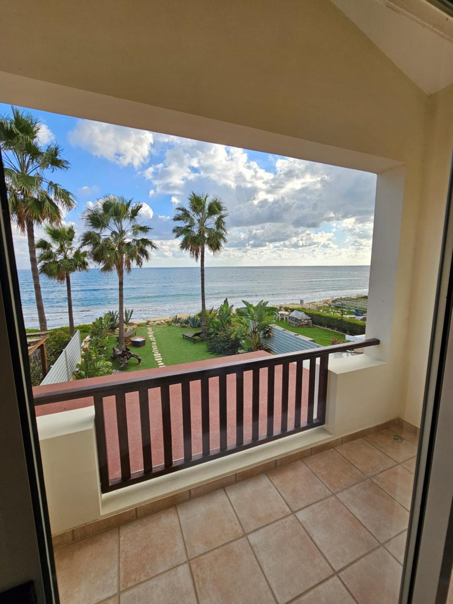Beachfront Villa Carpe Diem Kiti Zewnętrze zdjęcie